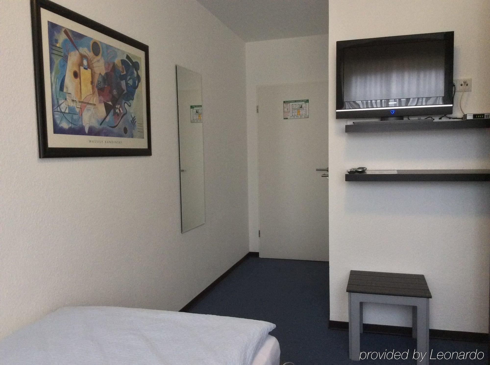 Hotel Alt Büttgen Kaarst Buitenkant foto