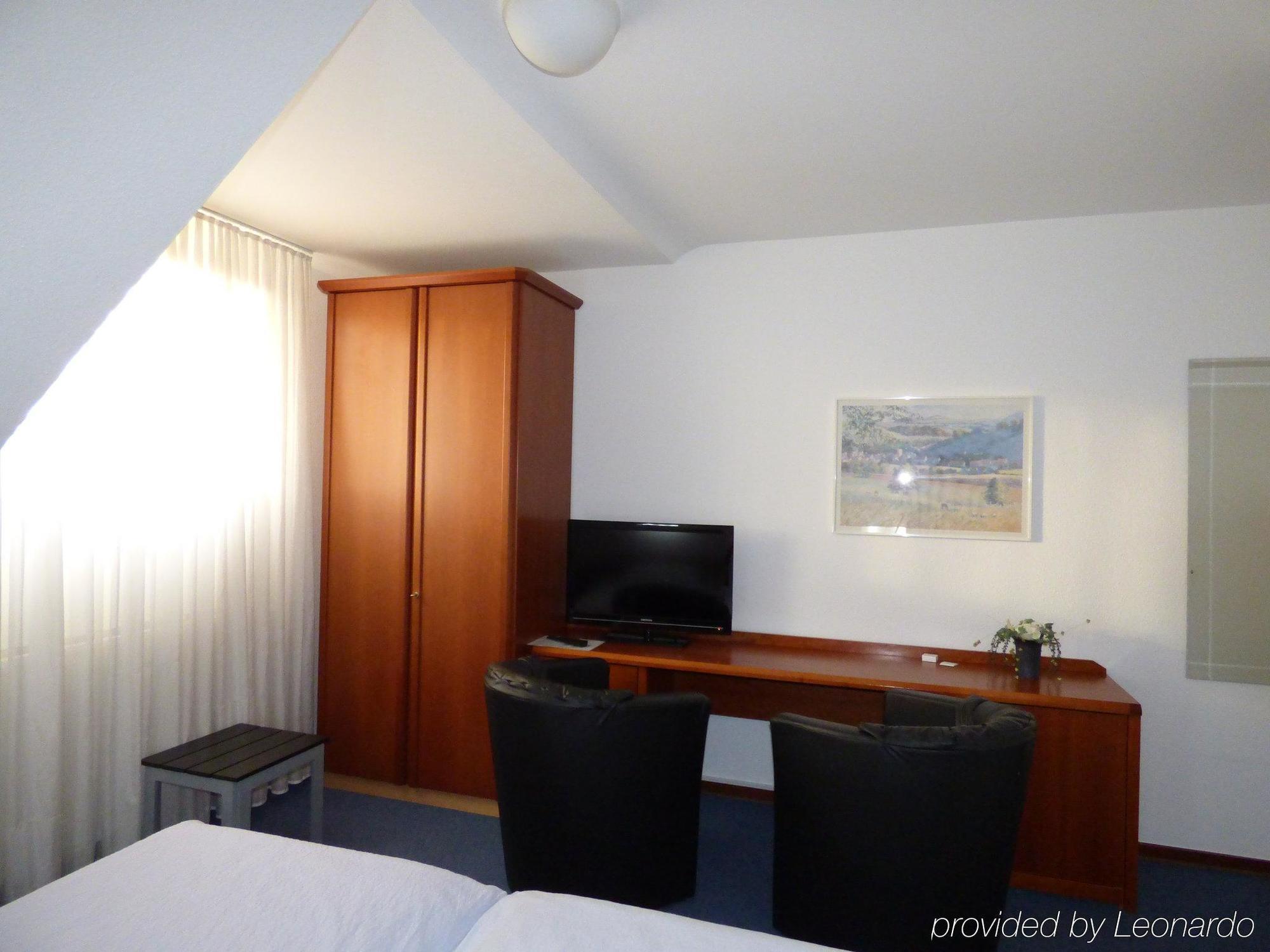 Hotel Alt Büttgen Kaarst Buitenkant foto