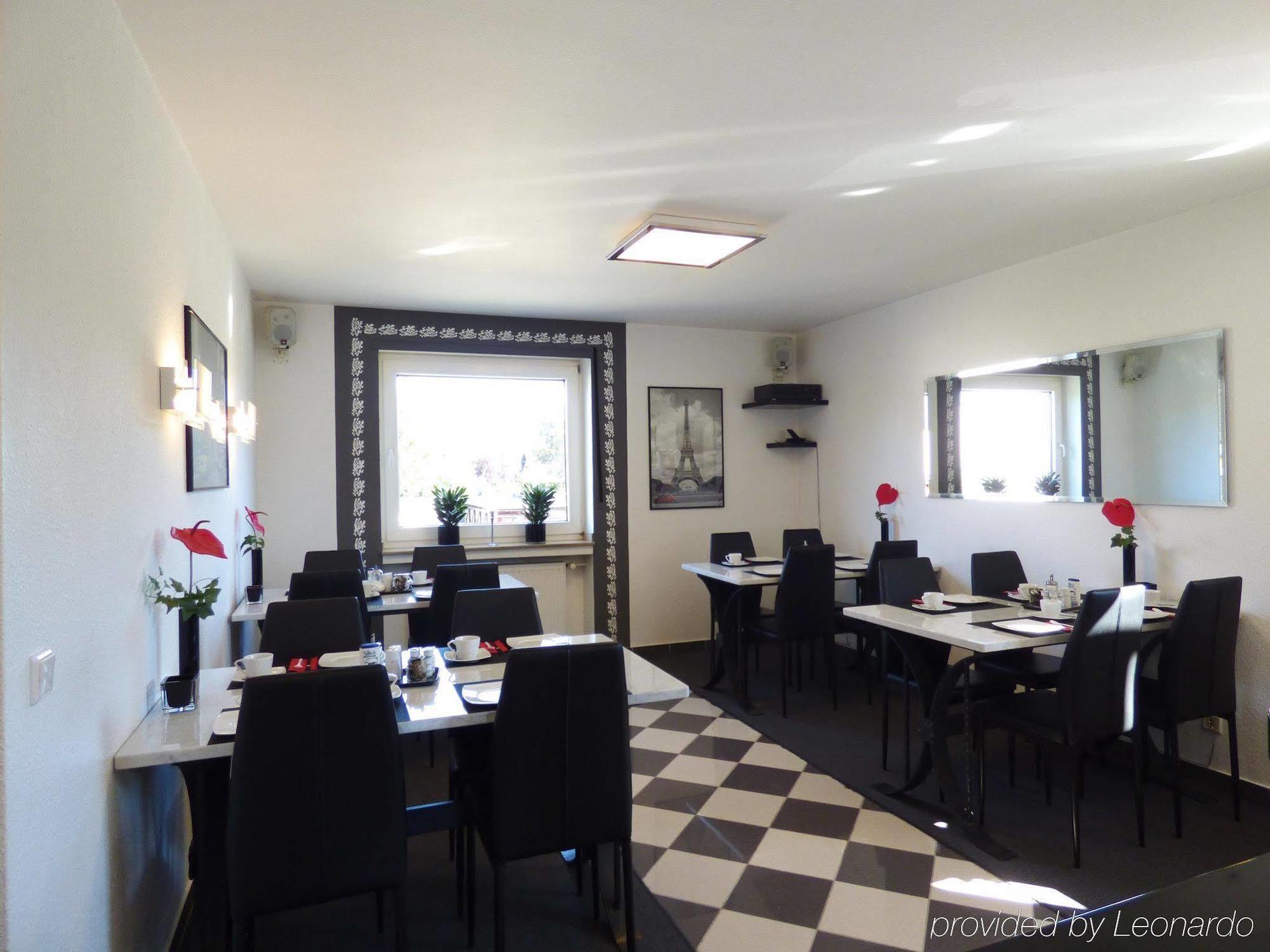 Hotel Alt Büttgen Kaarst Buitenkant foto