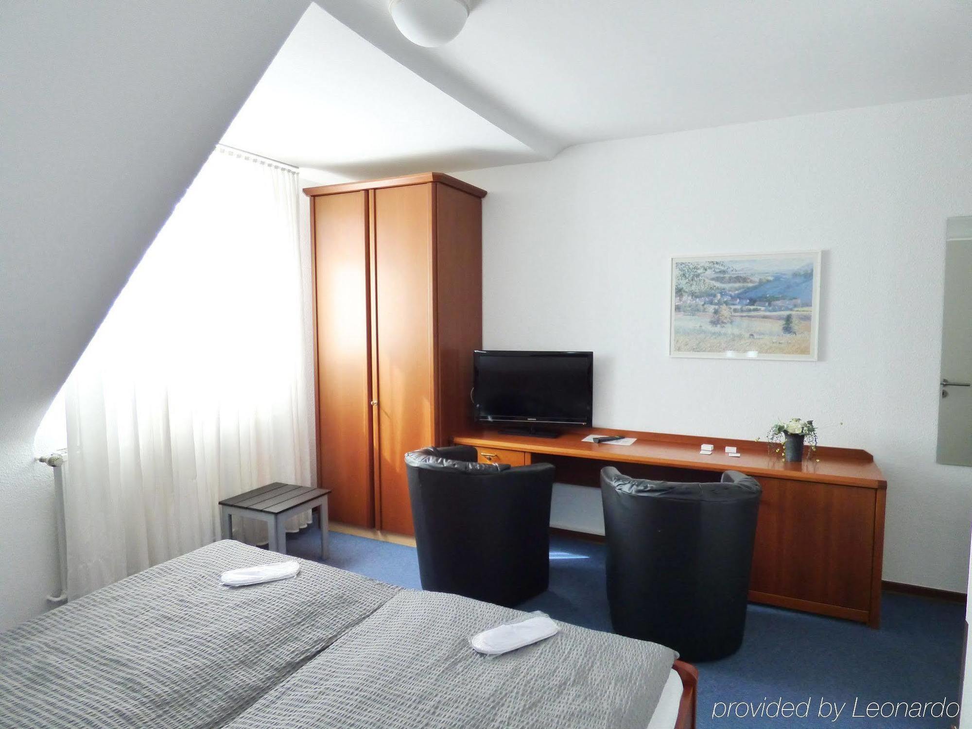 Hotel Alt Büttgen Kaarst Buitenkant foto