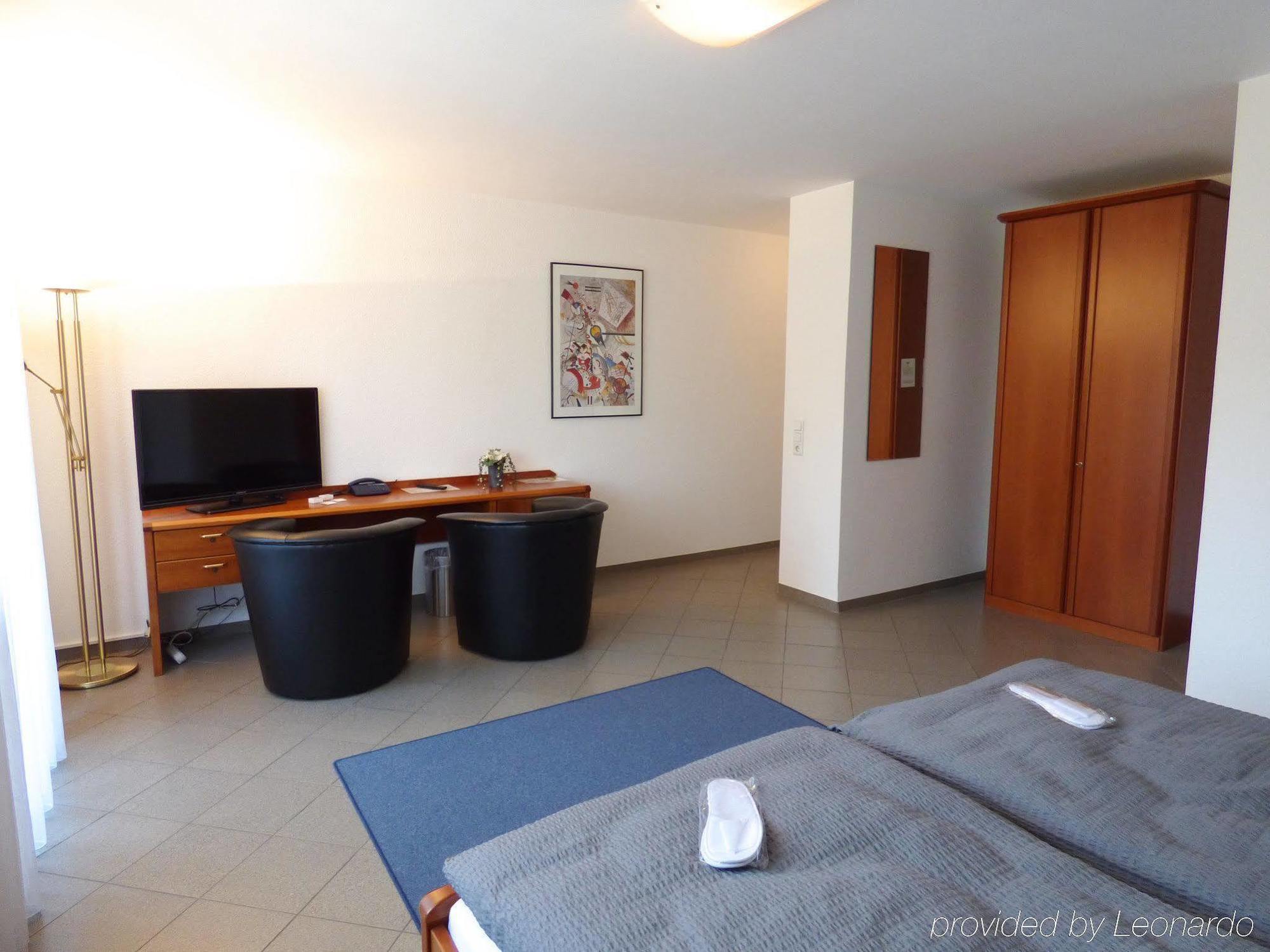 Hotel Alt Büttgen Kaarst Buitenkant foto